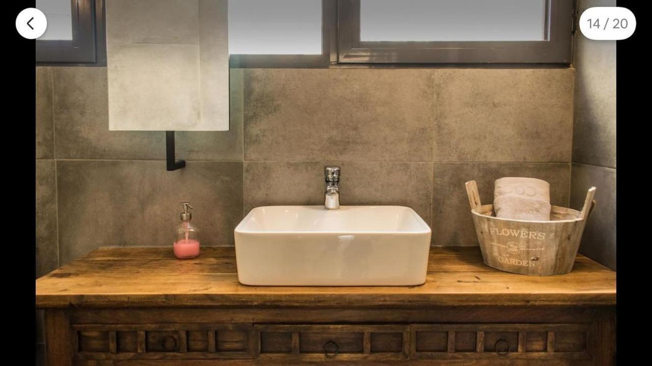 شقة Moonstone House B Mytilíni المظهر الخارجي الصورة