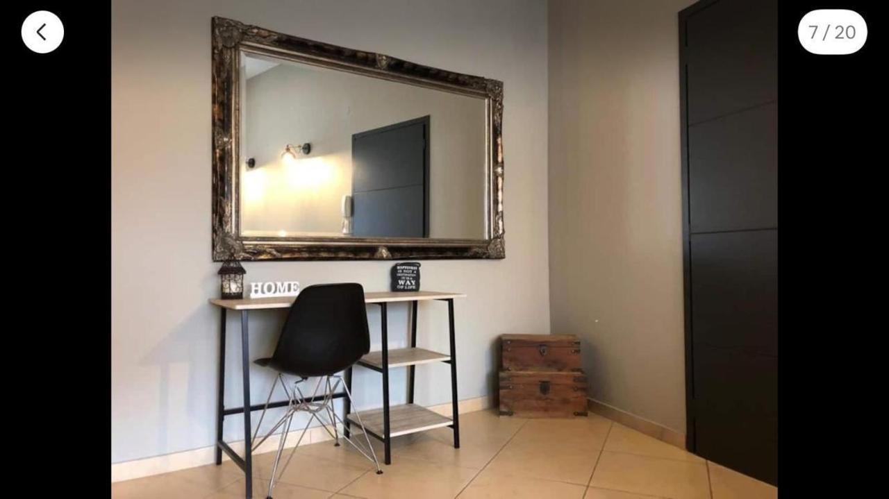 شقة Moonstone House B Mytilíni المظهر الخارجي الصورة